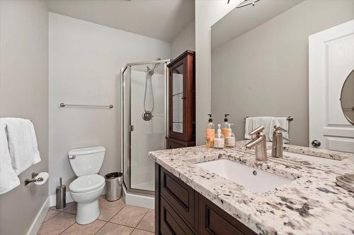 9 Park Crescent, Fernie, BC - Indoor Photo Showing Bathroom