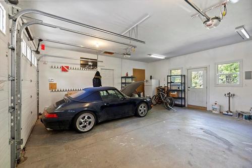 9 Park Crescent, Fernie, BC - Indoor Photo Showing Garage