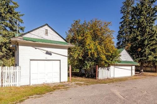 9 Park Crescent, Fernie, BC - Outdoor With Exterior