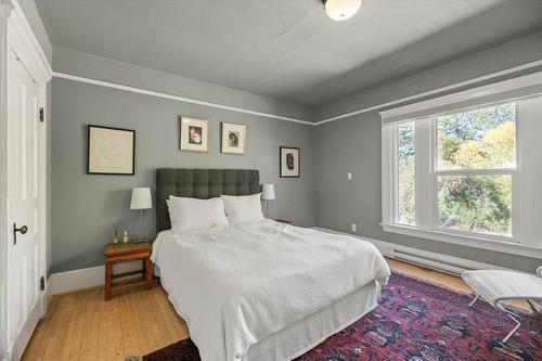 9 Park Crescent, Fernie, BC - Indoor Photo Showing Bedroom