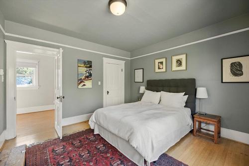 9 Park Crescent, Fernie, BC - Indoor Photo Showing Bedroom