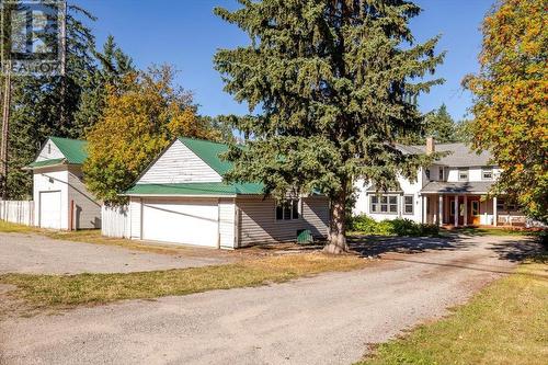 9 Park Crescent, Fernie, BC - Outdoor