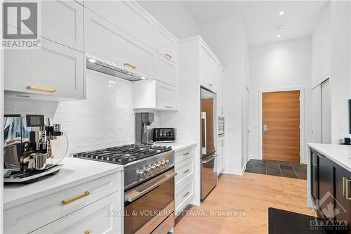 103 - 135 Barrette Street, Ottawa, ON - Indoor Photo Showing Kitchen With Upgraded Kitchen