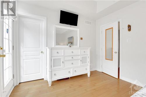 330 Royal Fern Way, Ottawa, ON - Indoor Photo Showing Other Room