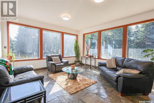 207 Poplar Crescent, Paddockwood Rm No. 520, SK - Indoor Photo Showing Living Room