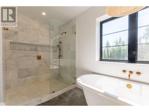 14340 Homestead Road, Prince George, BC - Indoor Photo Showing Bathroom