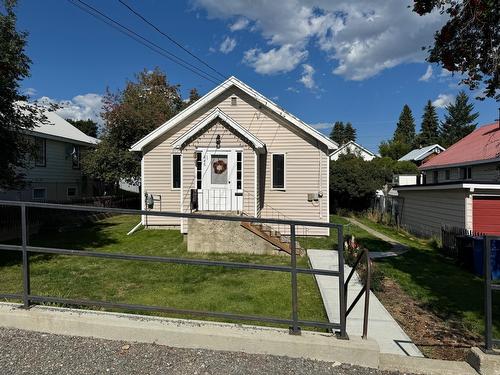 445 4Th Avenue, Kimberley, BC - Outdoor