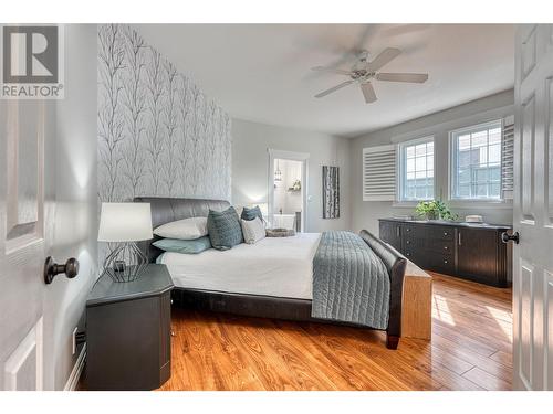 6632 Mountainview Drive, Oliver, BC - Indoor Photo Showing Bedroom