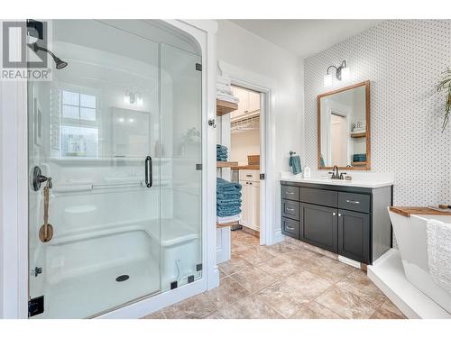 6632 Mountainview Drive, Oliver, BC - Indoor Photo Showing Bathroom