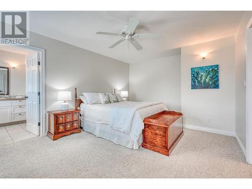 6632 Mountainview Drive, Oliver, BC - Indoor Photo Showing Bedroom