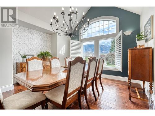 6632 Mountainview Drive, Oliver, BC - Indoor Photo Showing Living Room With Fireplace