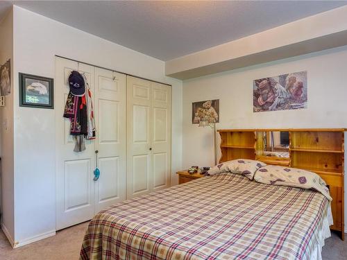 204-1355 Cumberland Rd, Courtenay, BC - Indoor Photo Showing Bedroom