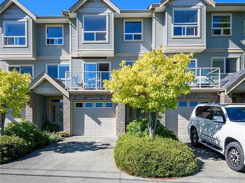 3-2475 Mansfield Dr, Courtenay, BC 