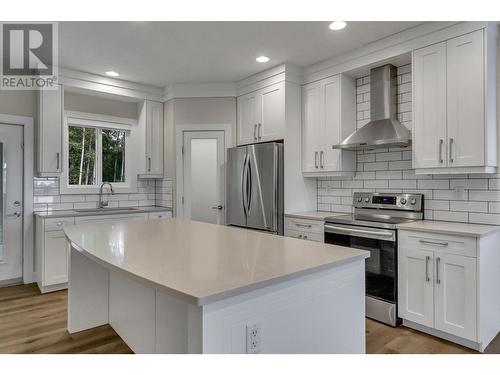 4723 Parkside Drive, Prince George, BC - Indoor Photo Showing Kitchen With Stainless Steel Kitchen With Upgraded Kitchen