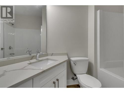 4723 Parkside Drive, Prince George, BC - Indoor Photo Showing Bathroom