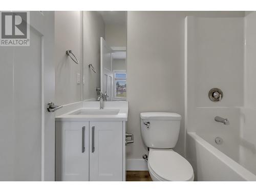 4723 Parkside Drive, Prince George, BC - Indoor Photo Showing Bathroom