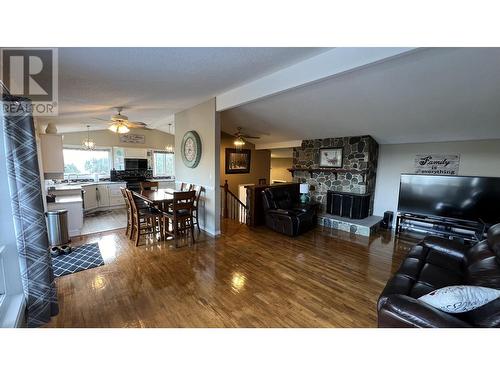 1800 W 2Nd Avenue, Prince Rupert, BC - Indoor Photo Showing Living Room