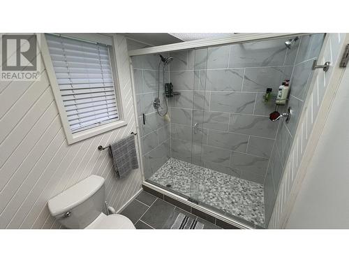 1800 W 2Nd Avenue, Prince Rupert, BC - Indoor Photo Showing Bathroom