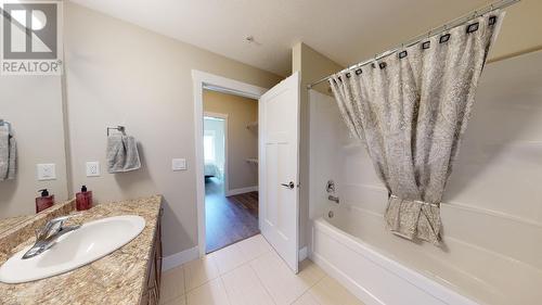 307 11205 105 Avenue, Fort St. John, BC - Indoor Photo Showing Bathroom