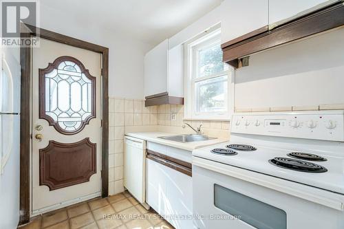 482 Jane Street, Toronto (Runnymede-Bloor West Village), ON - Indoor Photo Showing Kitchen