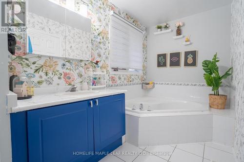 71 Tumbleweed Trail, Brampton (Fletcher'S Creek South), ON - Indoor Photo Showing Bathroom