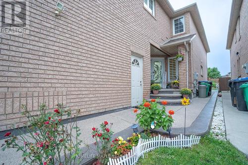 71 Tumbleweed Trail, Brampton (Fletcher'S Creek South), ON - Outdoor