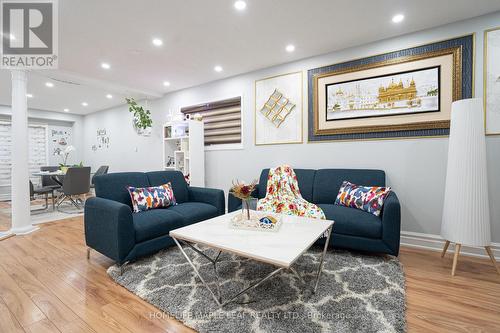 71 Tumbleweed Trail, Brampton (Fletcher'S Creek South), ON - Indoor Photo Showing Living Room