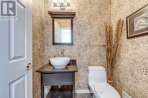 261 Gatwick Drive, Oakville, ON - Indoor Photo Showing Bathroom