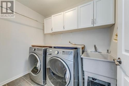 261 Gatwick Drive, Oakville, ON - Indoor Photo Showing Laundry Room