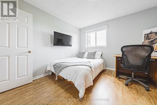 2268 Greenway Terrace, Burlington (Rose), ON - Indoor Photo Showing Bedroom