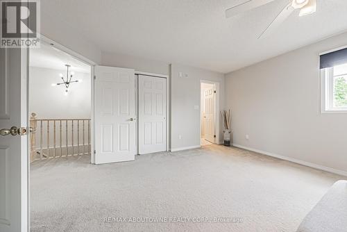 2268 Greenway Terrace, Burlington, ON - Indoor Photo Showing Other Room