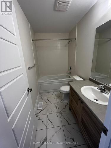 49 Sun Haven Lane, Thorold, ON - Indoor Photo Showing Bathroom