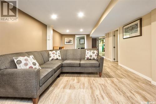 2641 6A Avenue W, Prince Albert, SK - Indoor Photo Showing Living Room