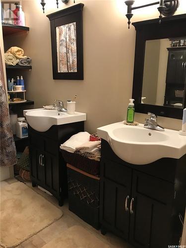 300 1St Avenue, Semans, SK - Indoor Photo Showing Bathroom