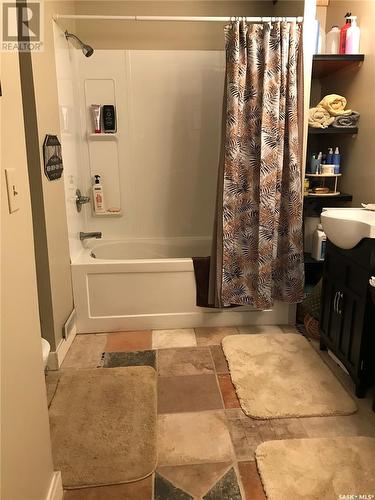 300 1St Avenue, Semans, SK - Indoor Photo Showing Bathroom