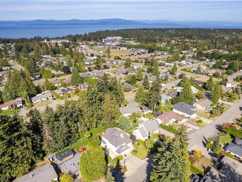 209 Thetis Ave, Qualicum Beach, BC 