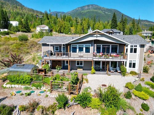 125 Lakeview Drive, Nelson, BC 