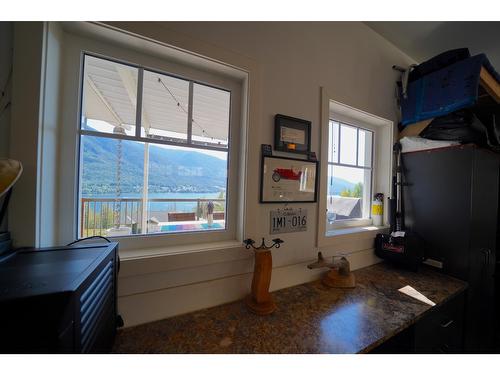 125 Lakeview Drive, Nelson, BC 