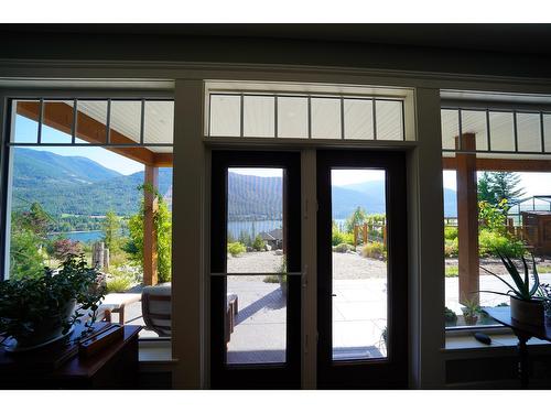 125 Lakeview Drive, Nelson, BC 