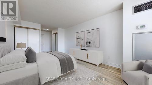 607 - 55 Austin Drive, Markham (Markville), ON - Indoor Photo Showing Bedroom