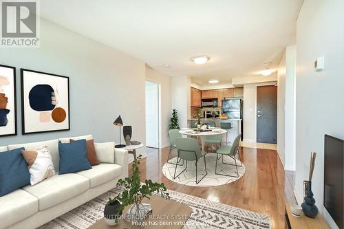 2108 - 5791 Yonge Street, Toronto (Newtonbrook East), ON - Indoor Photo Showing Living Room