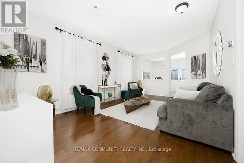 36 Alfred Shrubb Lane, Clarington (Bowmanville), ON - Indoor Photo Showing Living Room