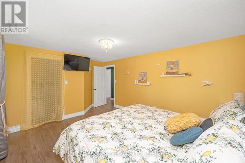 471 East 36Th Street, Hamilton, ON - Indoor Photo Showing Bedroom