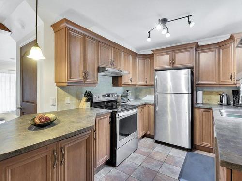 Kitchen - 7 Place Du Vieux Village, Châteauguay, QC - Indoor Photo Showing Kitchen