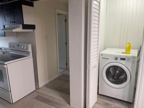 Laundry room - 2808 Rue Mcwillis, Montréal (Saint-Laurent), QC - Indoor Photo Showing Laundry Room