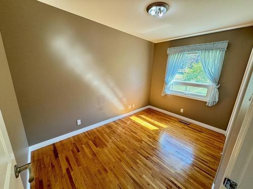 2067 Glenwood Drive, Kamloops, BC - Indoor Photo Showing Other Room