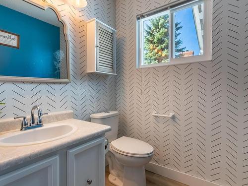 8 Breccia Drive, Logan Lake, BC - Indoor Photo Showing Bathroom