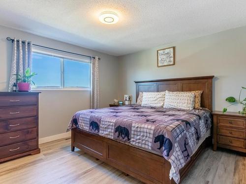 8 Breccia Drive, Logan Lake, BC - Indoor Photo Showing Bedroom