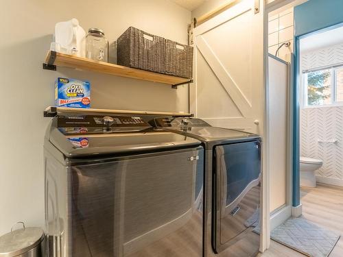 8 Breccia Drive, Logan Lake, BC - Indoor Photo Showing Laundry Room