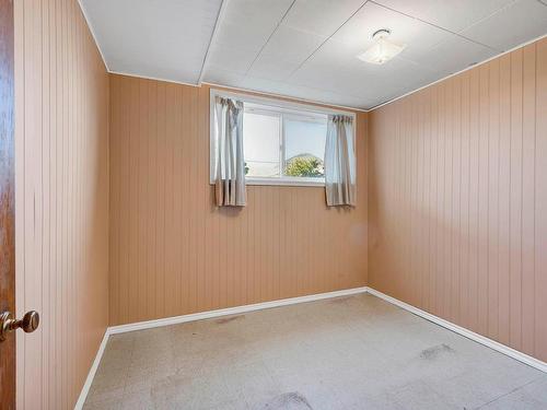 926 Pine Street, Kamloops, BC - Indoor Photo Showing Other Room